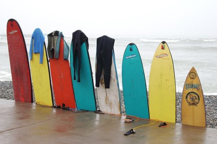 Quelle planche de surf pour un débutant ?